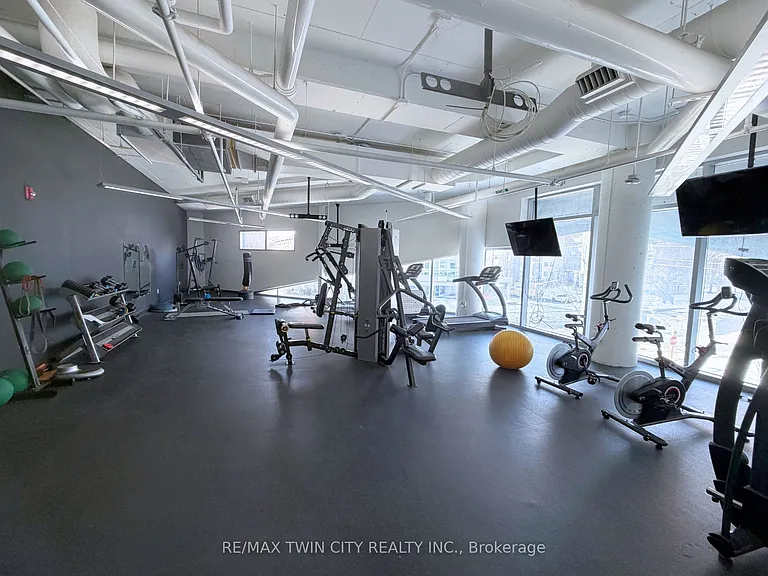 158 King St N #8-2604 — Photo 16
