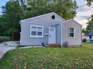 2108 School St, Rockford, IL 61101