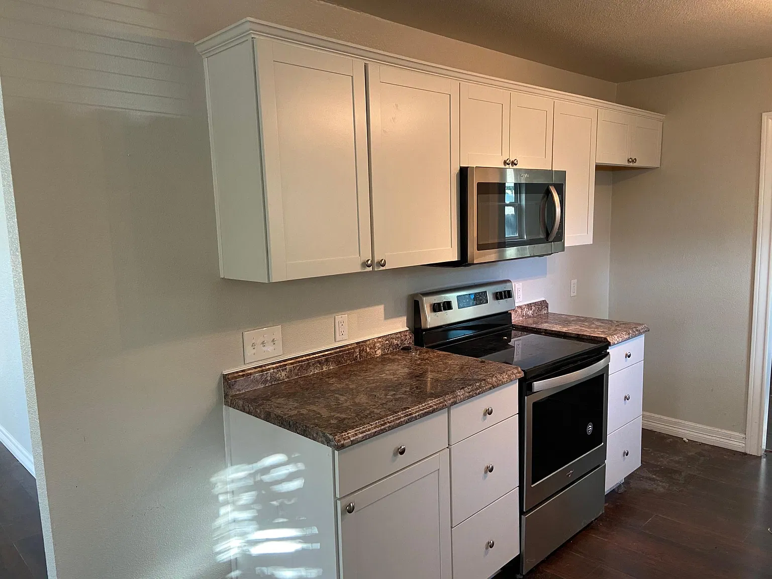 3 bed, 1200 sqft, $1,625 — Photo 3