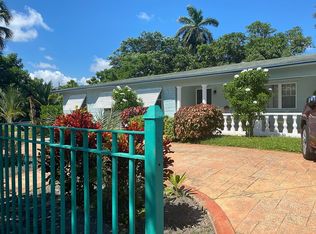 702 SW 2nd Ct, Hallandale Beach, FL 33009