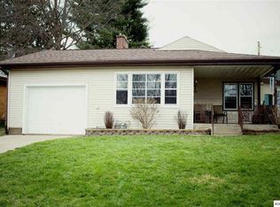 2096 Ogilby Rd, Dubuque, IA 52001