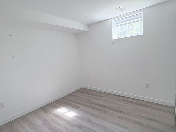 5th image of 63 Champlain Ave #2
