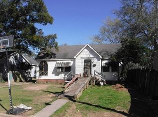 107 Colonial Dr, Alexandria, LA 71301