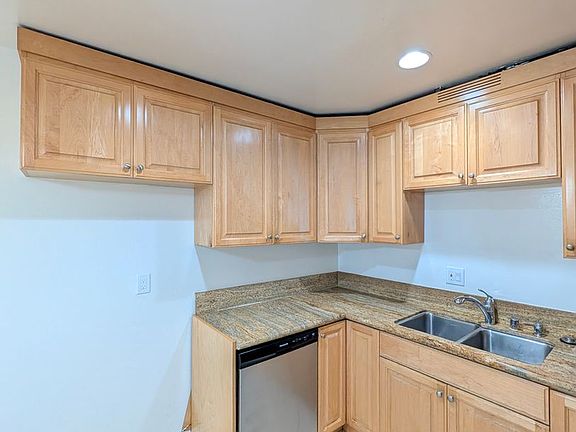 5th image of 4418 Ensign Ave APT 3