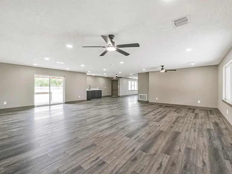 9030 Almeda Genoa Rd — Photo 4