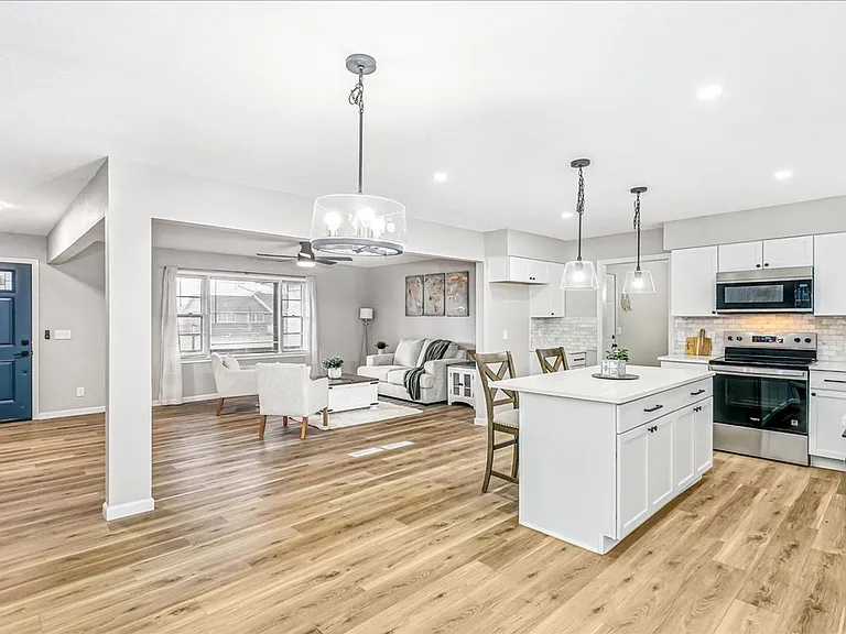 1470 S Hornecker Dr — Photo 6