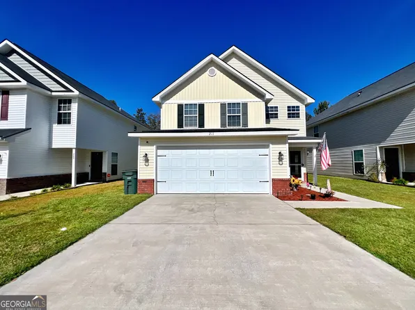 211 Grandview Dr, Hinesville, GA 31313