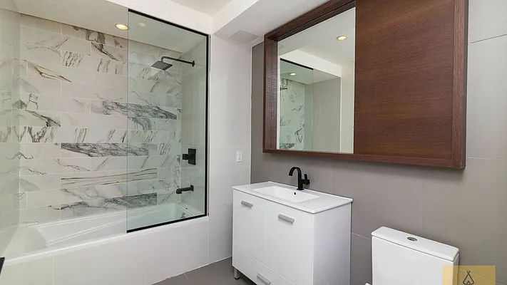Rented by Nooklyn NYC LLC | media 29