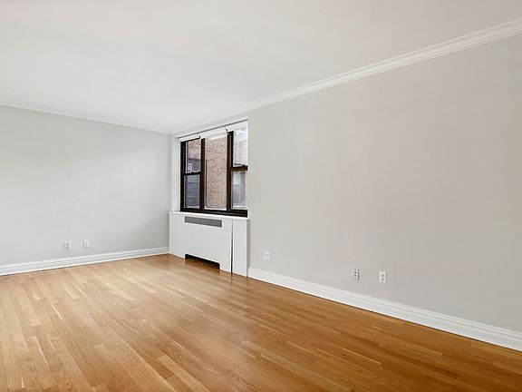 5th image of 10 Downing St APT 2N