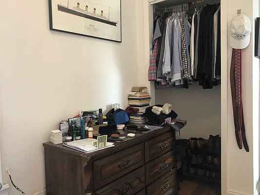 Rented by LJ Sloane Management | media 41