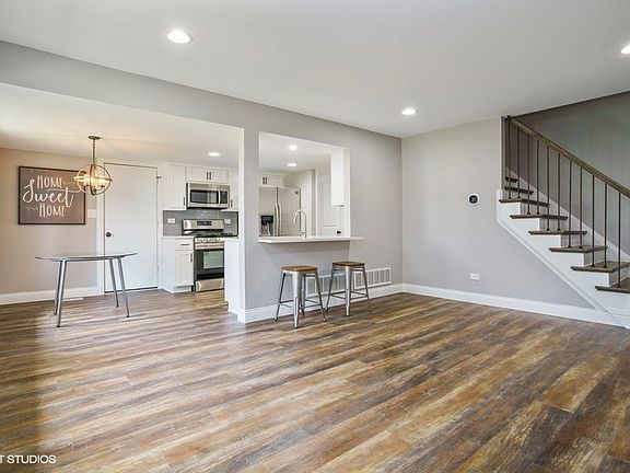 2nd image of 6235 Kit Carson Dr #1607-3
