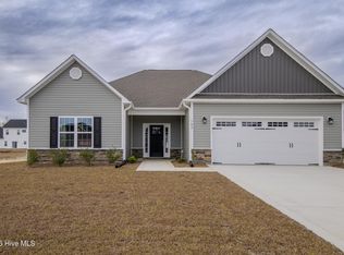 708 Regiment Rd, Jacksonville, NC 28546