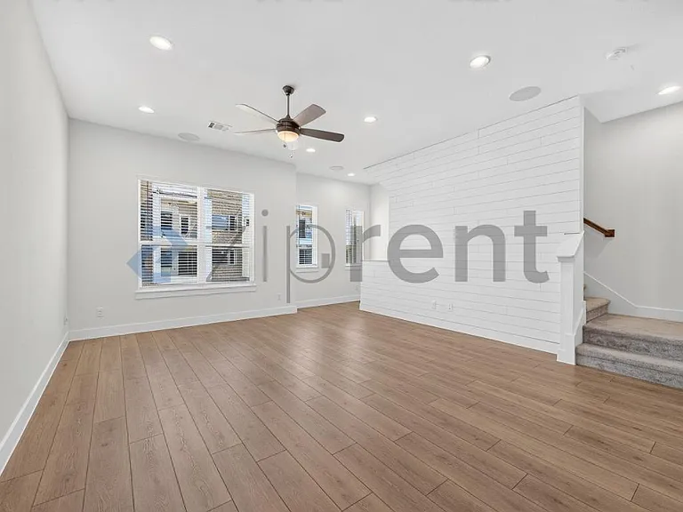 1733 W Cantey St — Photo 8