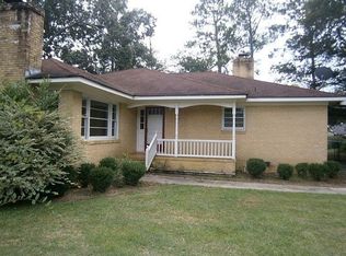 102 Chinaberry Ln, Louisville, GA 30434