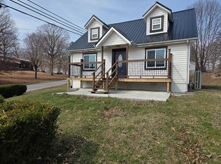 27 Church St, Spencer, TN 38585