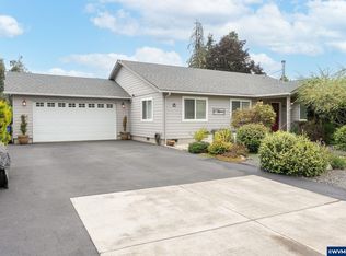 361 SE Ivy St, Mill City, OR