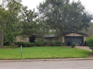 2273 Lake Forrest Dr, West Columbia, TX 77486