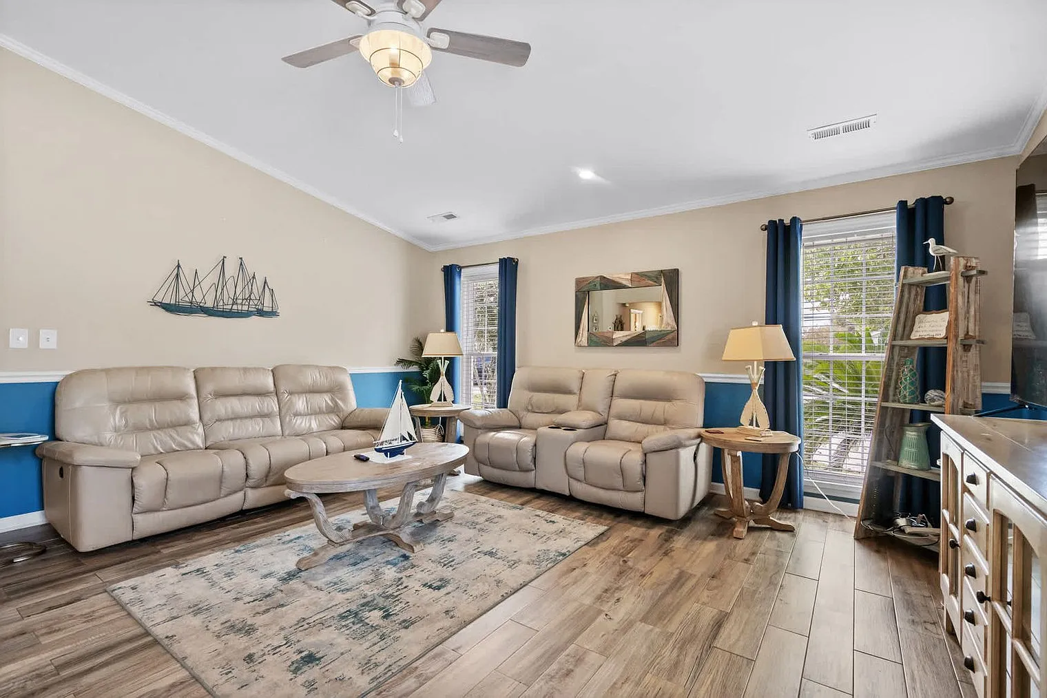 2 bed, 2.0 bath, 1140 sqft, $7,102 — Photo 4