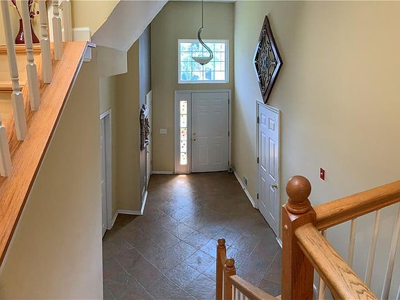 2nd image of 33 Catherine Ct