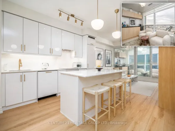 9075 Jane St #1807, Vaughan, ON L4K 0L7