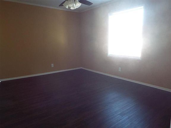 2nd image of 10018 Sugarvine Ln