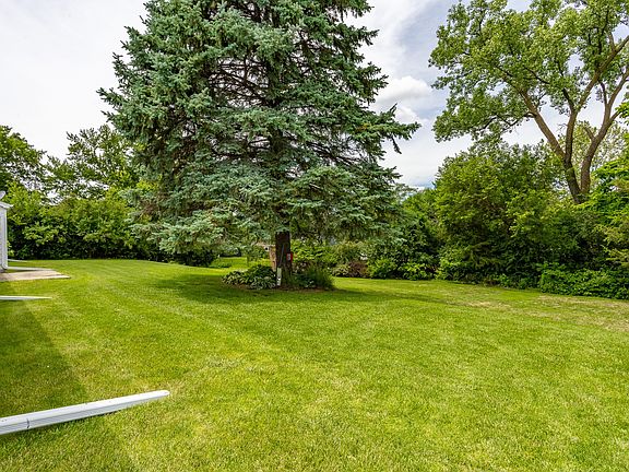 5th image of 2131 Watrous Ave