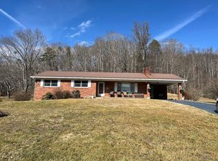395 Terrys Gap Loop Rd, Fletcher, NC 28732