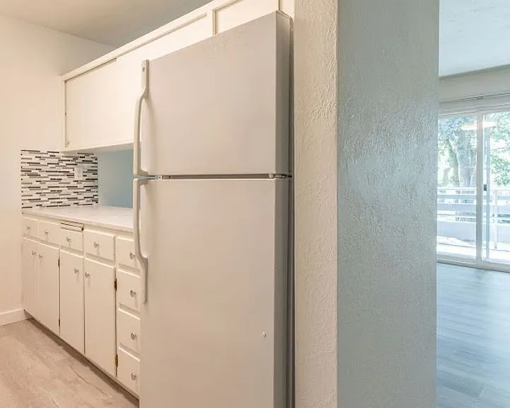 Edgemont Apartments — Photo 50