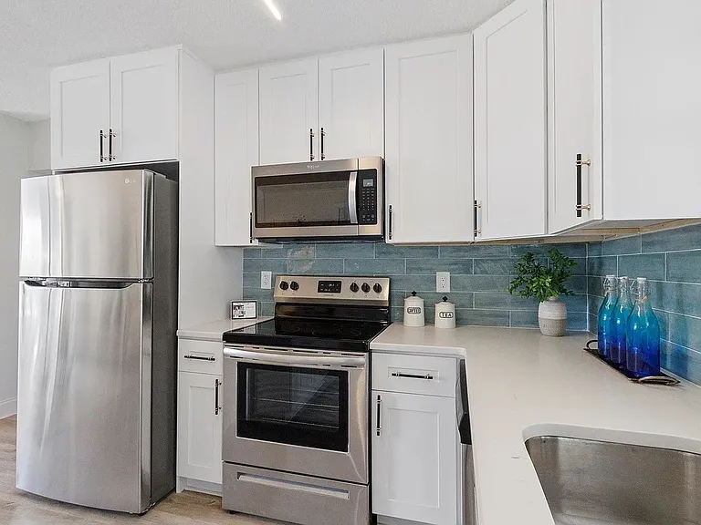 4721 W Wisconsin Ave — Photo 7