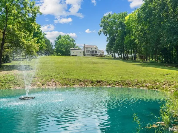 859 Scenic Ridge Dr, Washington, MO 63090