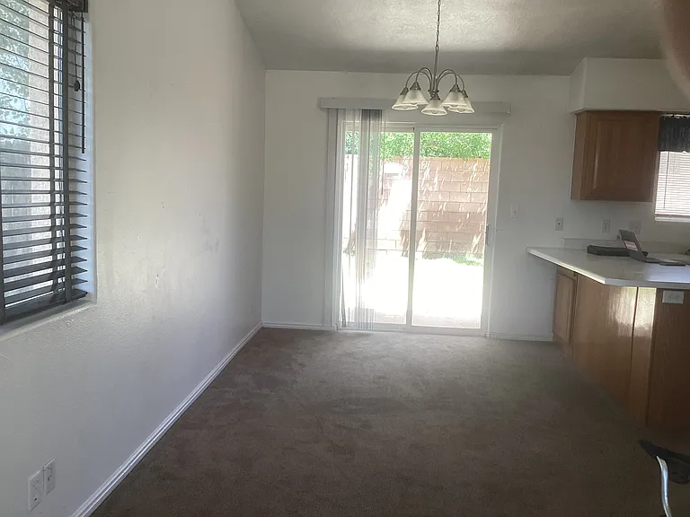 2761 E 350 N — Photo 7