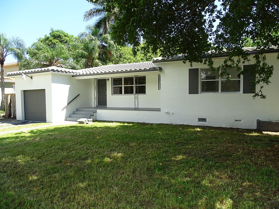 1st image of 13821 NE Miami Ct