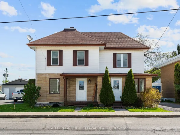 1231 Saint Augustin Rd, Russell, ON K0A 1W0
