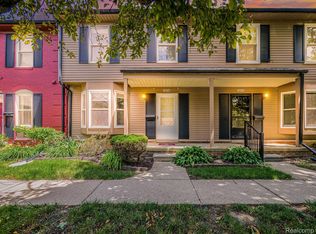 3216 Bolgos Cir, Ann Arbor, MI 48105