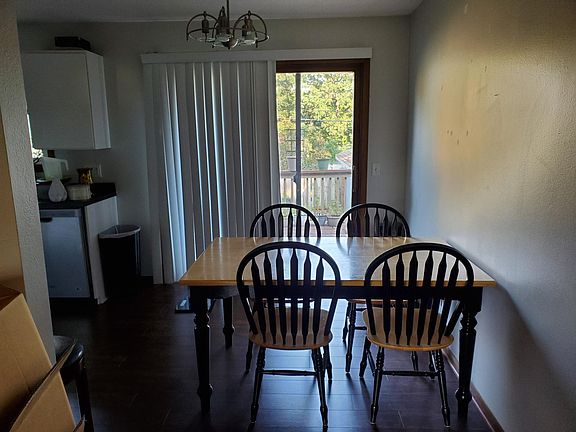3rd image of 1542 9th Ave S