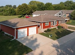 581 Dam Rd, Arnolds Park, IA 51331