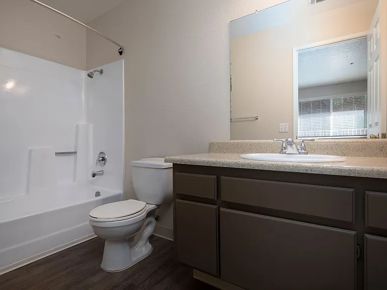 Tuscany Hills Apartments — Photo 37