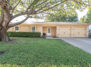 201 Randy Dr, Crowley, TX 76036