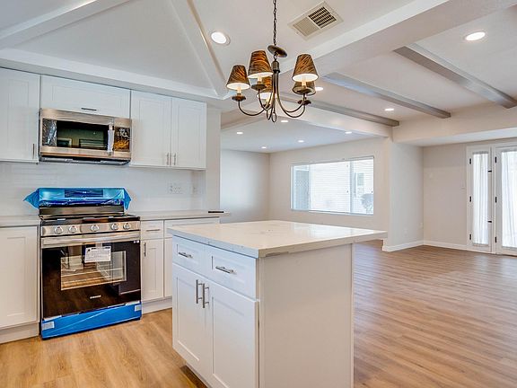 3rd image of 2025 Nutwood Ave