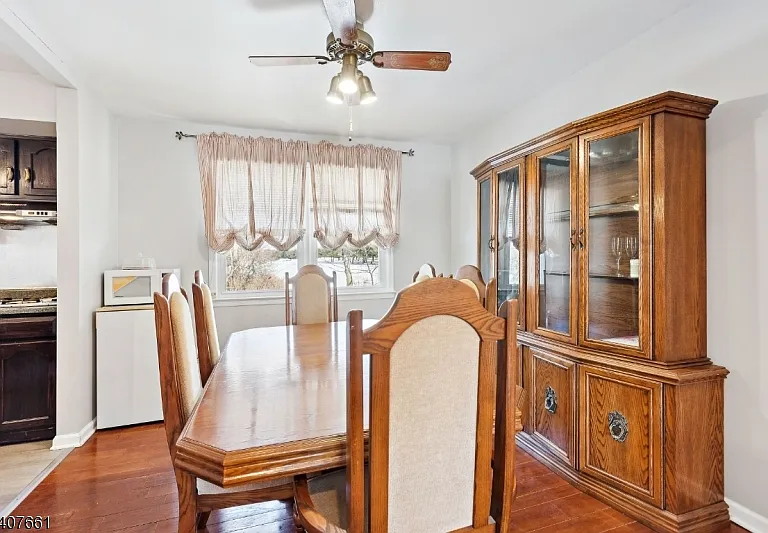 3 Stafford Dr — Photo 7