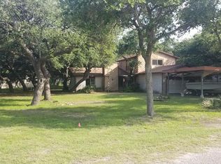 505 Wildwood Dr, Ingleside, TX 78362