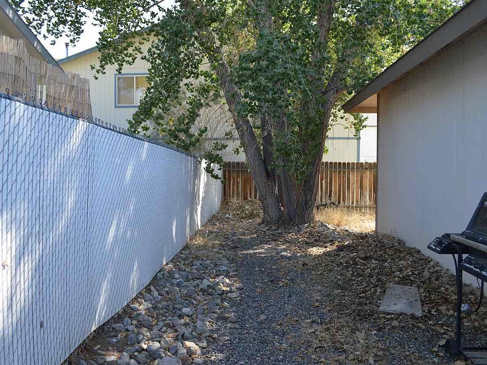 2nd image of 202 Nightingale Dr