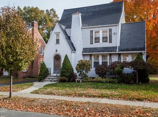 97 Gillette Ave, Springfield, MA 01118