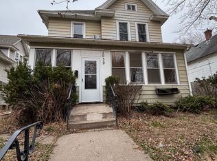 1039 Lawson Ave E, Saint Paul, MN 55106