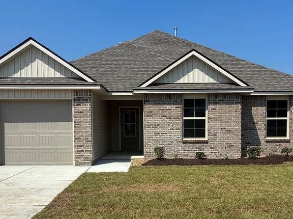 202 Red Pine Dr, Lafayette, LA 70501