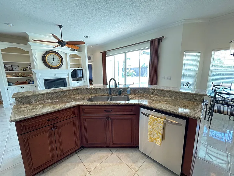 102 Grove Isle Blvd — Photo 15