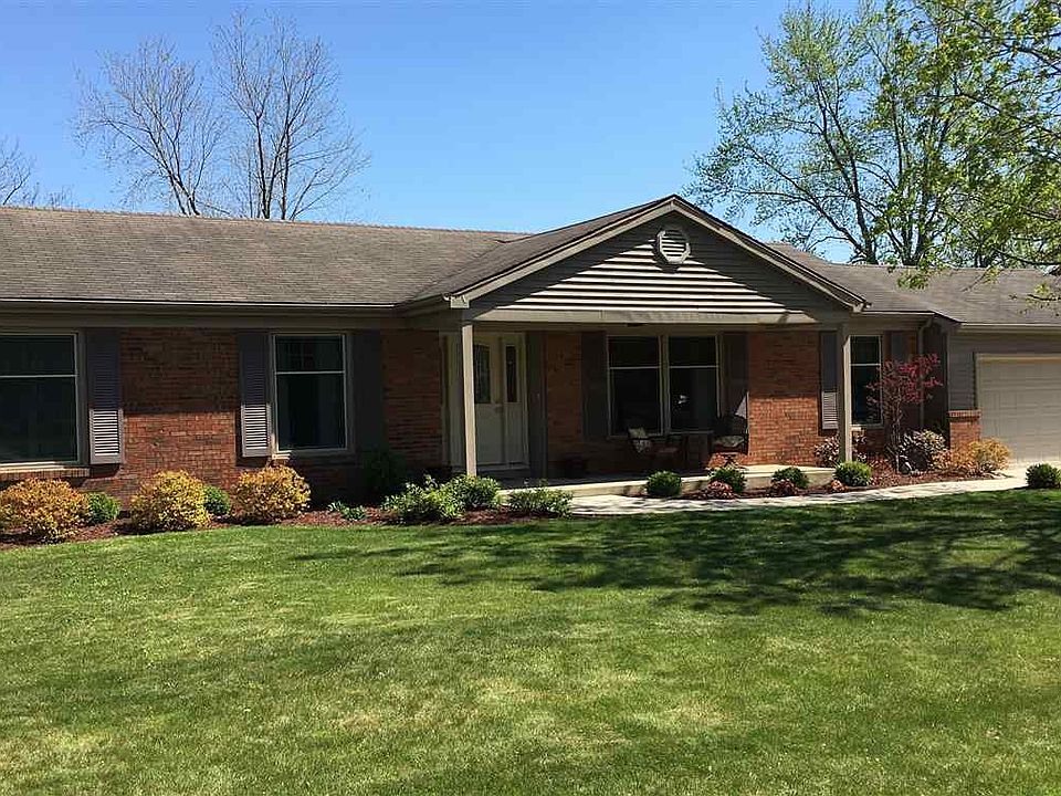 1st image of 627 Crown Hill Dr W