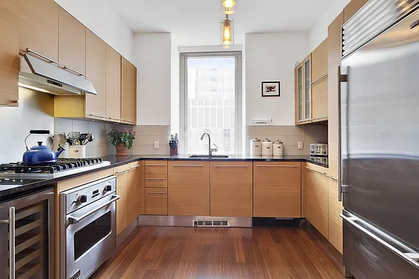 Sold by Nest Seekers International | media 2