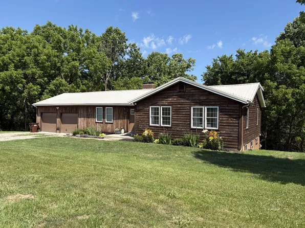 12366 Pleasanton Rd, Athens, OH 45701