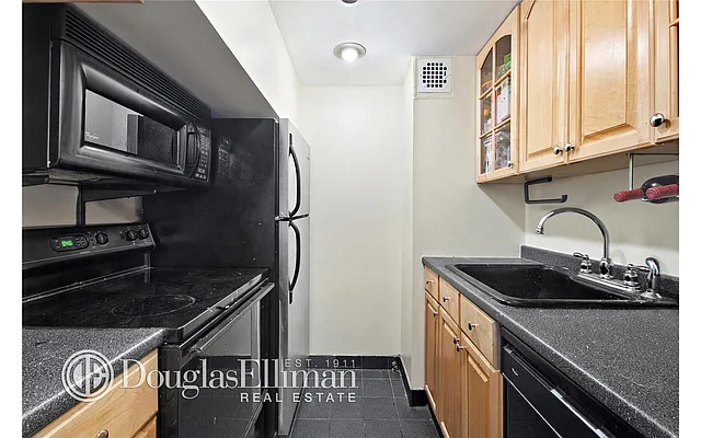 Sold by Douglas Elliman | media 13